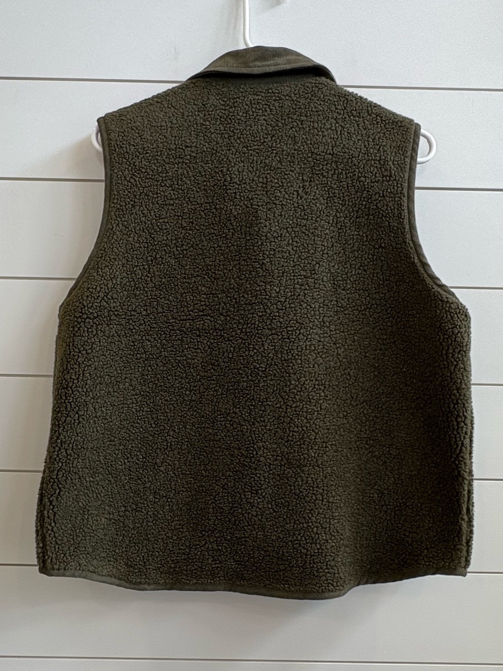 Rafaella Olive Sherpa Button-Front Vest - Picture 4 of 8